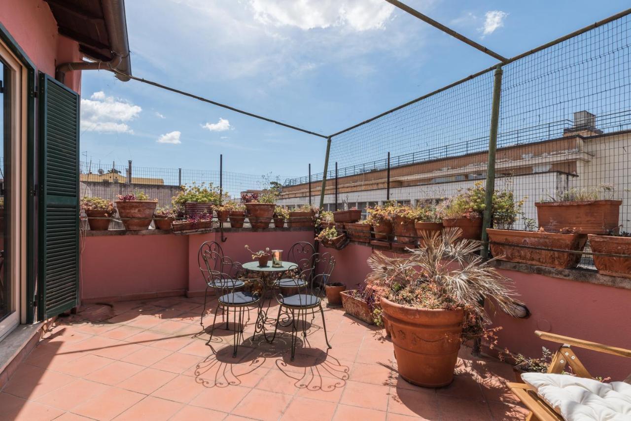 Colosseo Stylish Penthouse Apartment